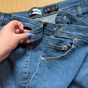 NWT SLØ custom jeans, see 4th pic for sizing, waist 52”